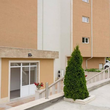 Perfect Summer Vacation Rental - One-Bedroom Flat By Flat Mаnager Topola Exterior foto